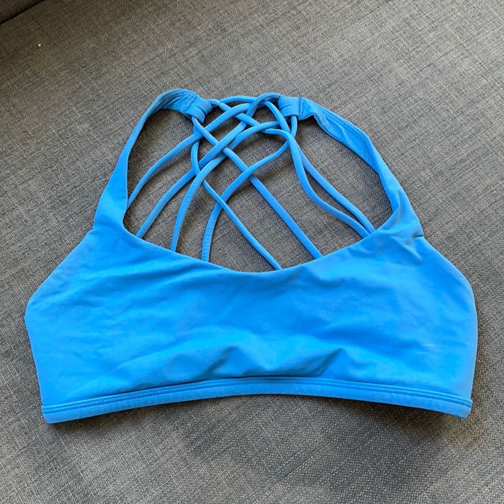 Lululemon sports bra